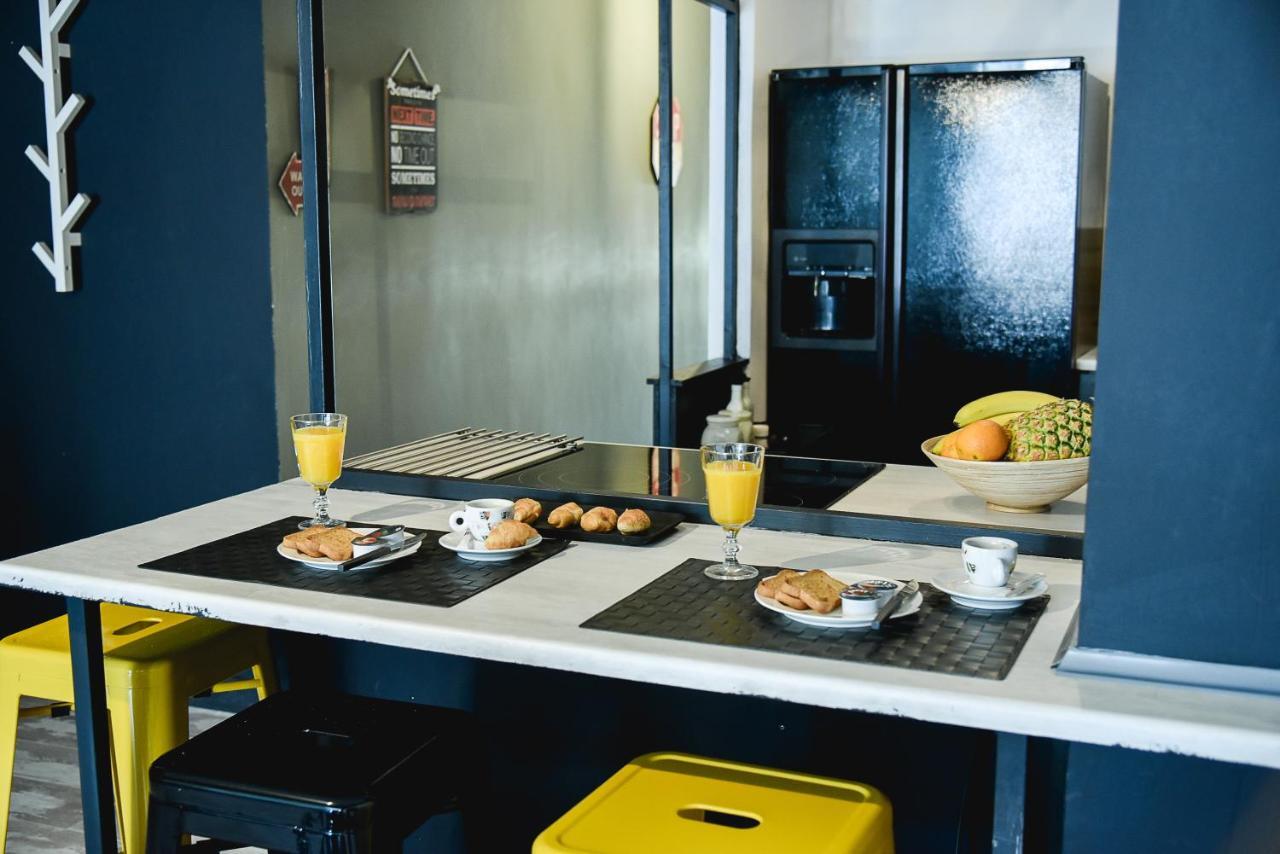 Psirri Apartment *